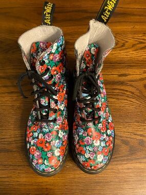 Dr. Martens Floral Lace-Up Pascal Combat Boots